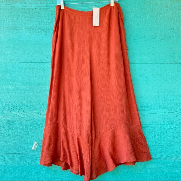 LIGHTWEIGHT GAUZY WIDE LEG RUFFLE HEM PANTS SIZE LARGE NWT TERRACOTTA ORANGE - Picture 1 of 8